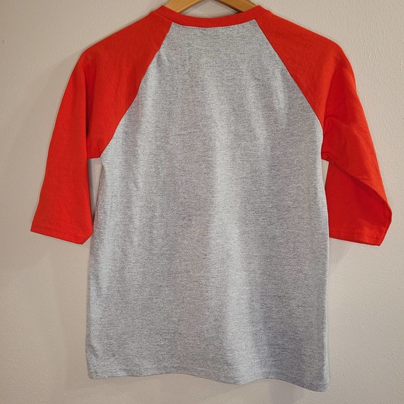 Gildan Youth Christmas "But First Let Me Take An Elfie" TShirt 3/4 Sleeve Medium - Picture 2 of 8